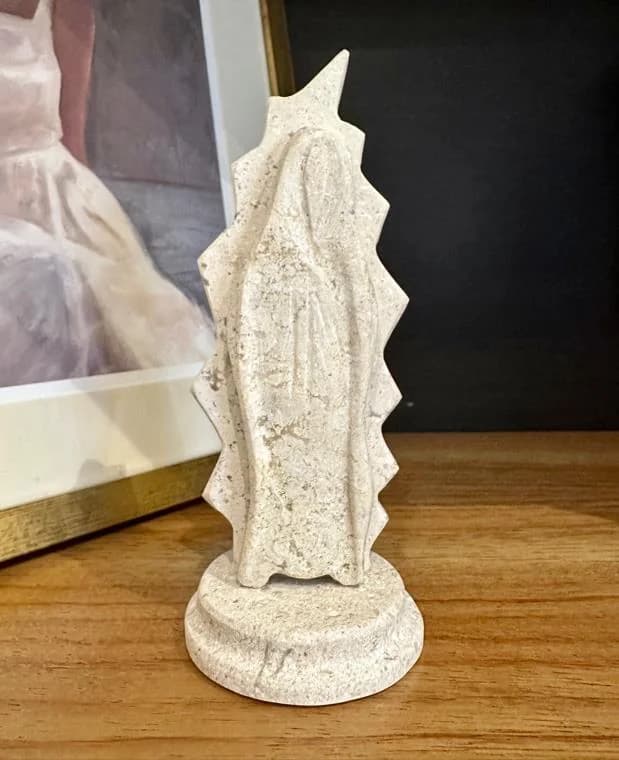 Virgen de Guadalupe en mármol